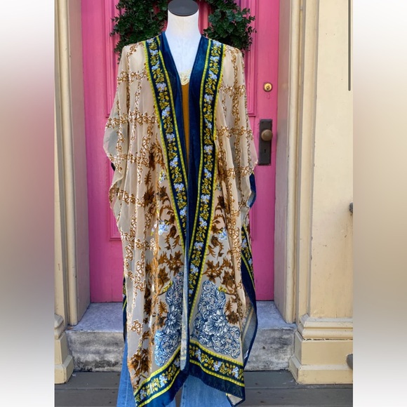 Aratta Silent Journey Empress In The Making Frozen Dew Kimono - Picture 1 of 16